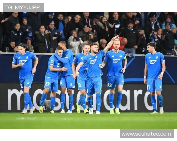 布赖顿与伯明翰的精彩对决揭示英冠联赛的激烈竞争与球队实力较量